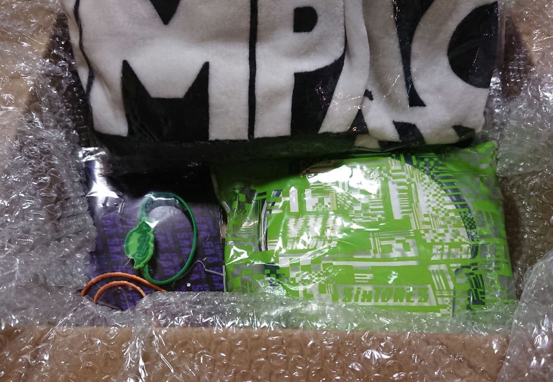 SixTONES ライブグッズ まとめ売り - メルカリ