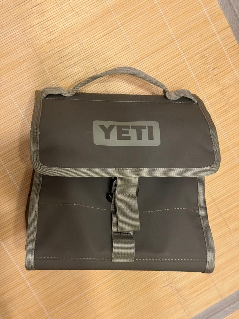 YETI デイトリップ　ハイランドオリーブ Amazon｜YETI(イエティ) デイトリップ パッカブル ランチバッグ ハイ