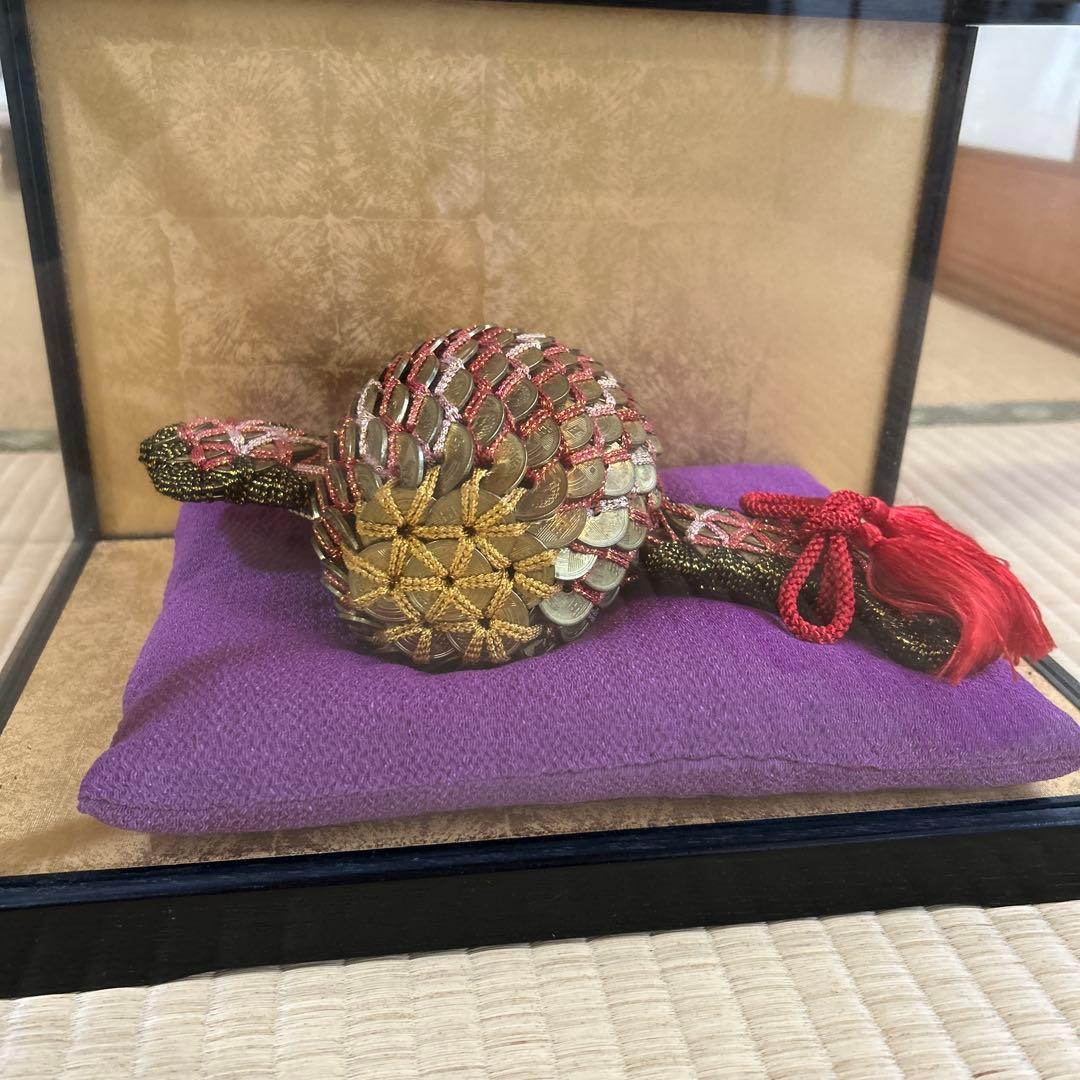 5円玉で作製された打ち出の小槌 ケース付き - メルカリ