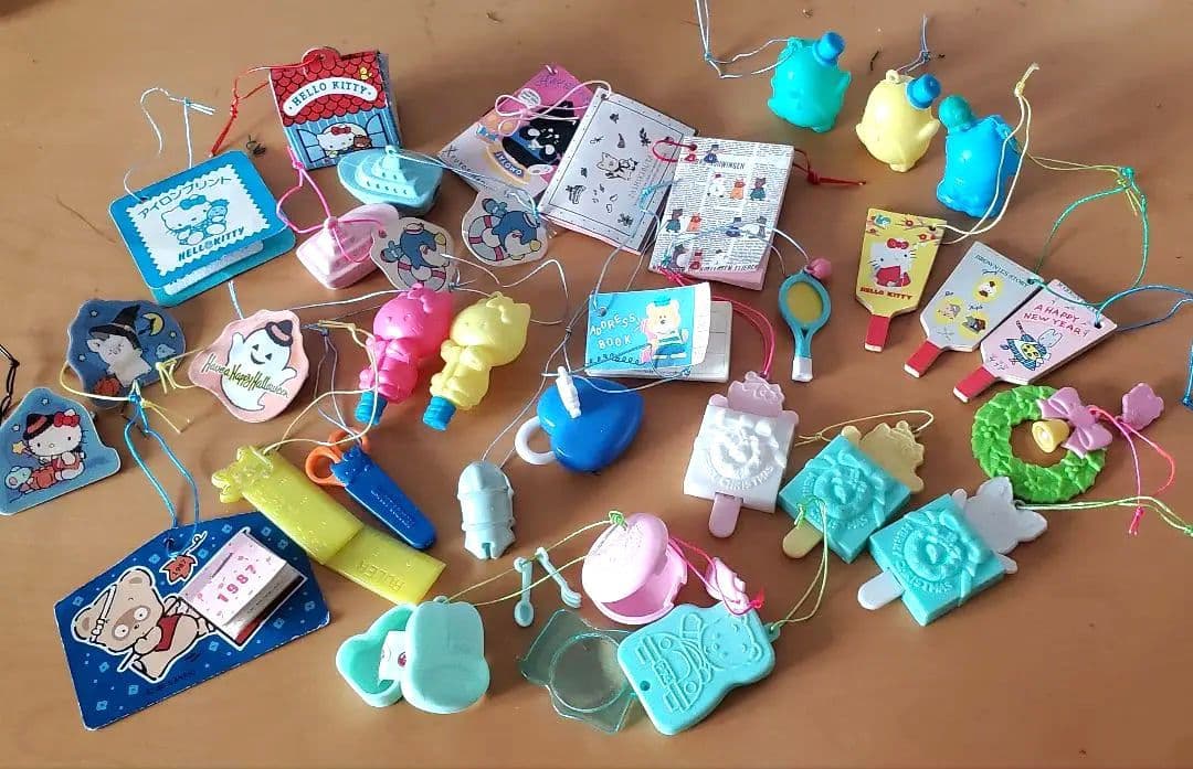 昭和レトロ サンリオ プレミアム おまけ1987年頃 - メルカリ