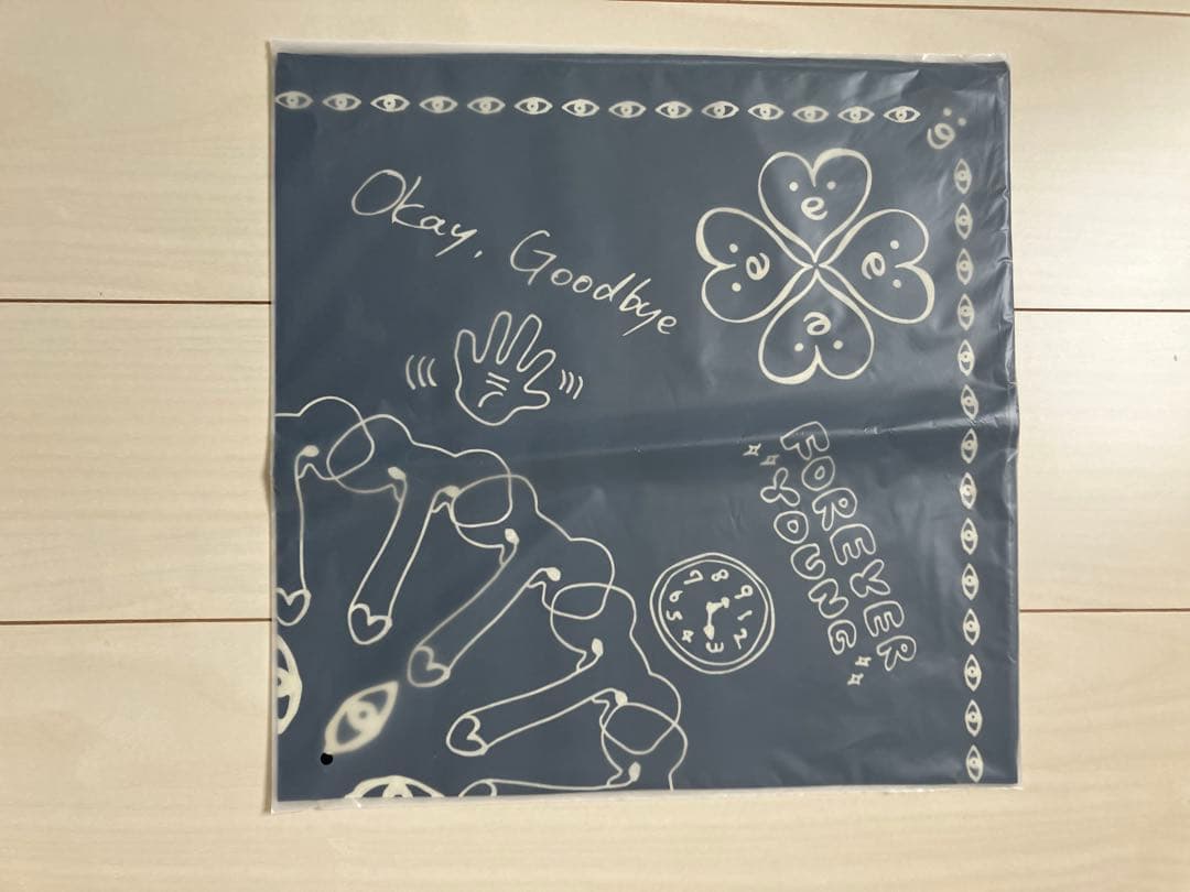 藤井風 Prema バンダナ ブラック&ホワイト - メルカリ