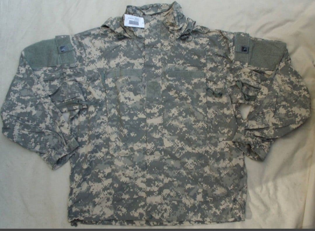 米軍実物/ECWCS level5ソフトシェルジャケット/M/新品/UCP迷彩 wip_25061124_10.jpg