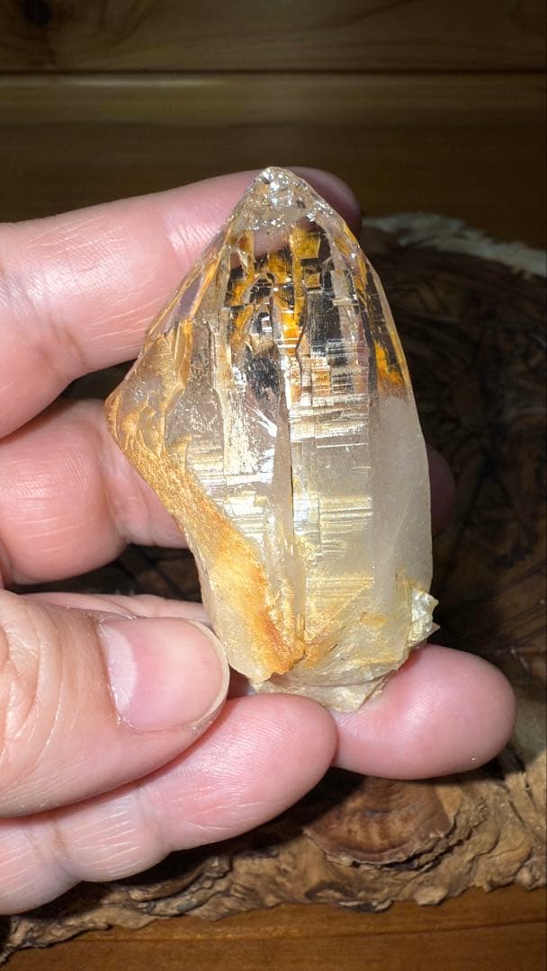 ネパール ガネーシュヒマール ヒマラヤゴールデンヒーラー リモナイト 水晶原石 トップクオリティ】ゴールデンヒーラーヒマラヤ水晶原石(ネパール