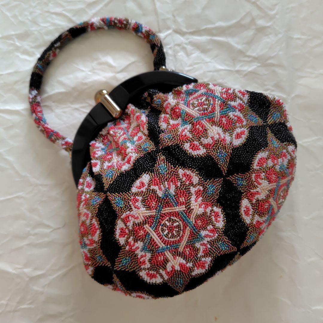 ビーズ刺繍　幾何学柄ハンドバッグ 一粒のビーズに貴方の想い・願いを込めて・・・大切な人に届けたい伝統