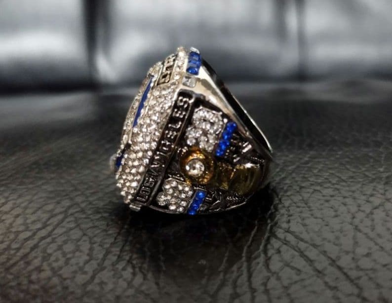 LA Dodgers チャンピオン リング 2020WS ムーキーベッツ - メルカリ