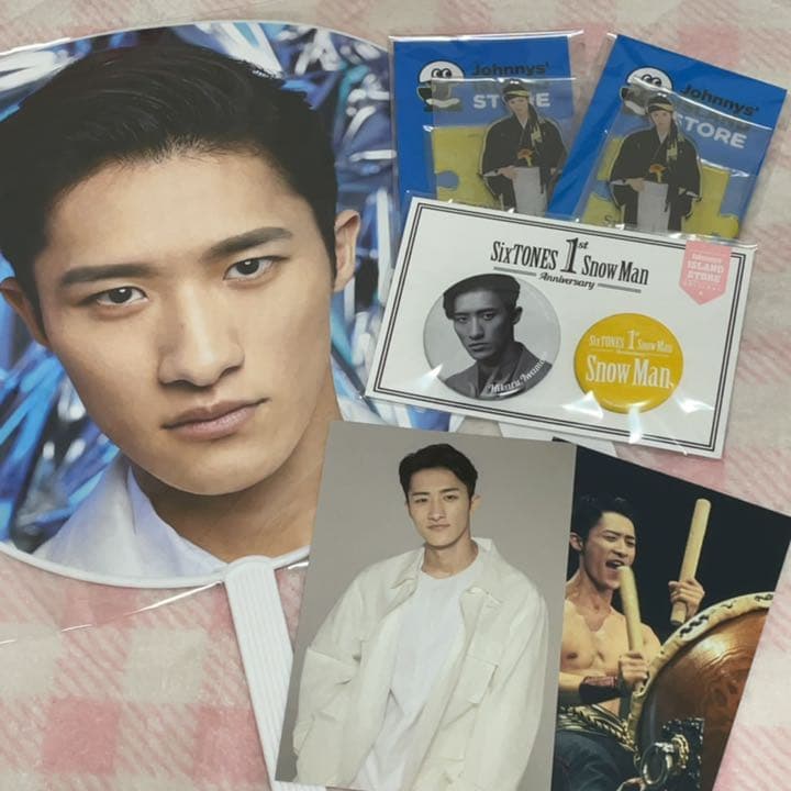 Snow Man 岩本照 公式グッズ - メルカリ