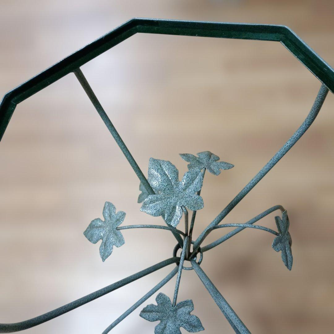 八角形ガラスアイアンテーブル 中古品 葉モチーフ - メルカリ