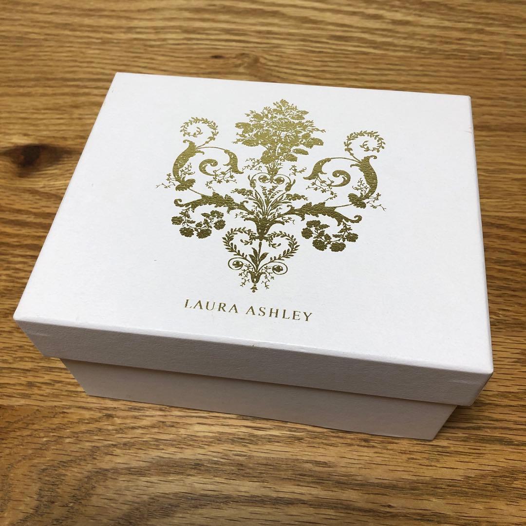 ローラアシュレイ アクセサリー ジュエリー ボックス - メルカリ