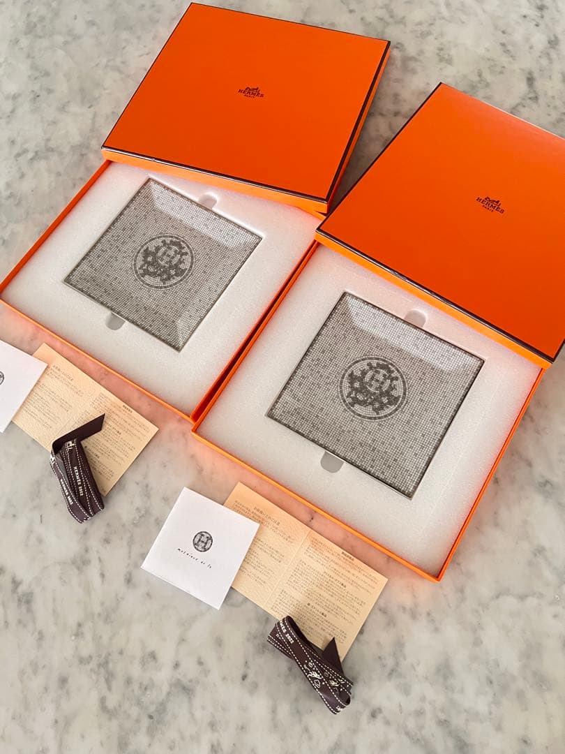 新品　エルメス セラミック皿 2枚セット グレー エルメス 食器 HERMES モザイク ヴァンキャトル プラチナ 035013P2