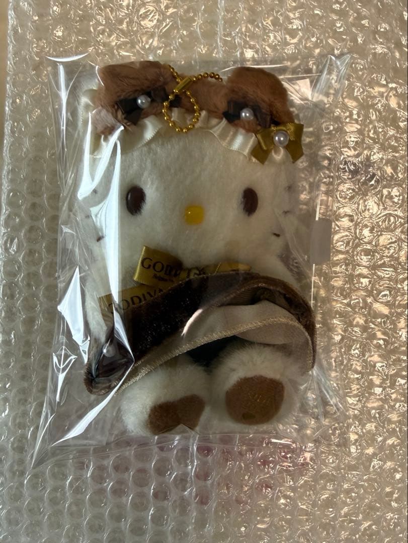 GODIVA 2026サンリオマスコット キティ ぬいぐるみのみ - メルカリ