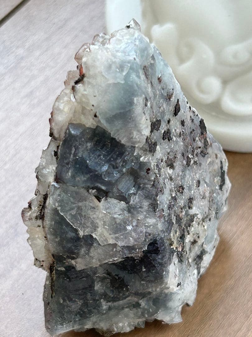 モロッコ産 ブルーフローライト × レッドクォーツ×パイライト共生 原石