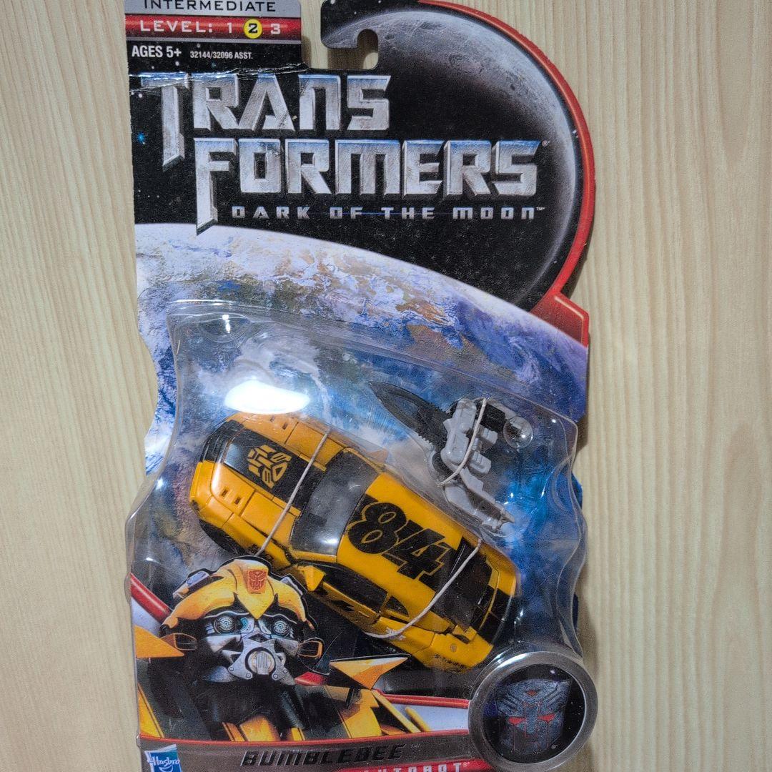TRANSFORMERS バンブルビー フィギュア DLX Bumblebee (DLX バンブルビー)