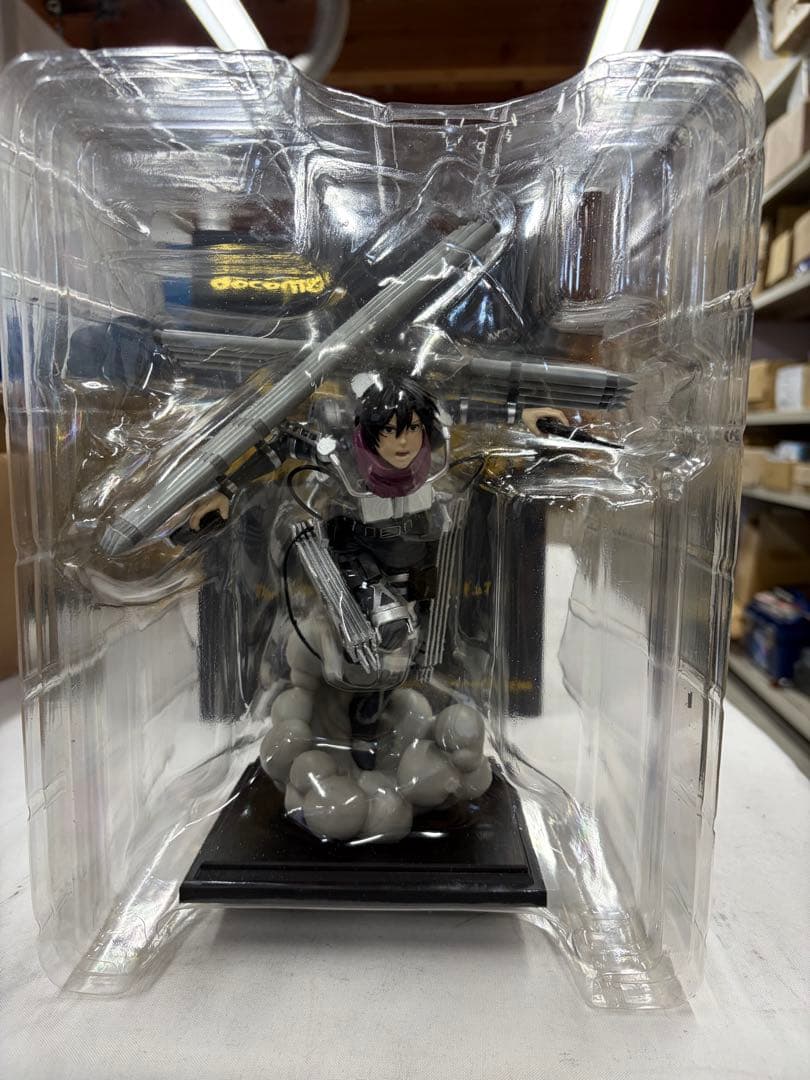 進撃の巨人 ミカサ進撃のコラボdocomoキャンペーン500体限定 - メルカリ