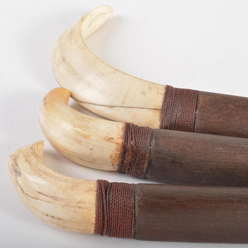 古民芸 イノシシ 猪牙 ちょき 根付 三点 検石見根付 V 6606 - メルカリ