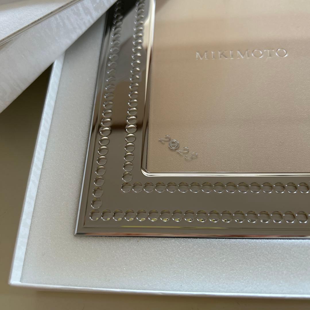 ♡MIKIMOTOミキモト♪2023イヤーフォトフレーム(錫仕上げ)クロス付き