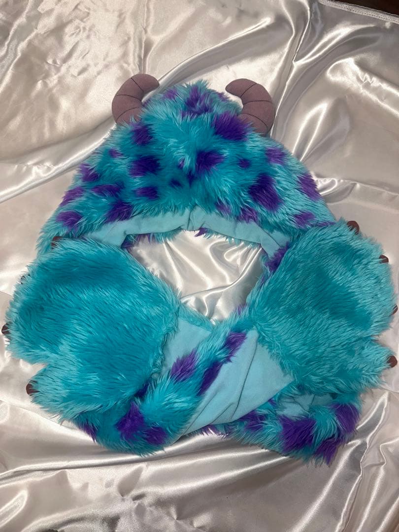 ディズニーモンスターズ・インク サリーマフラー ファンキャップ