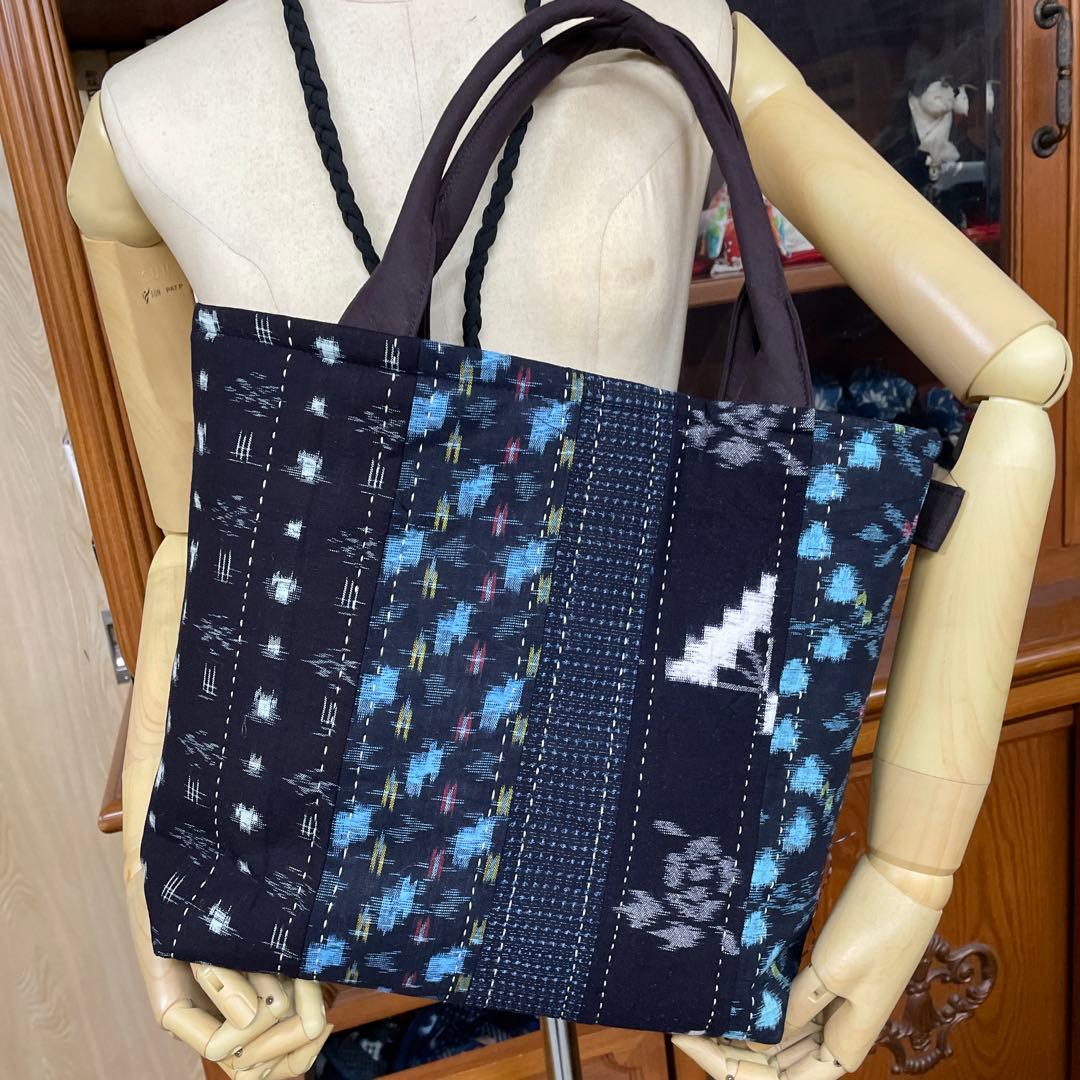 M524 藍染 型染め 絣 刺し子 キルトシート 古布リメイクバッグ