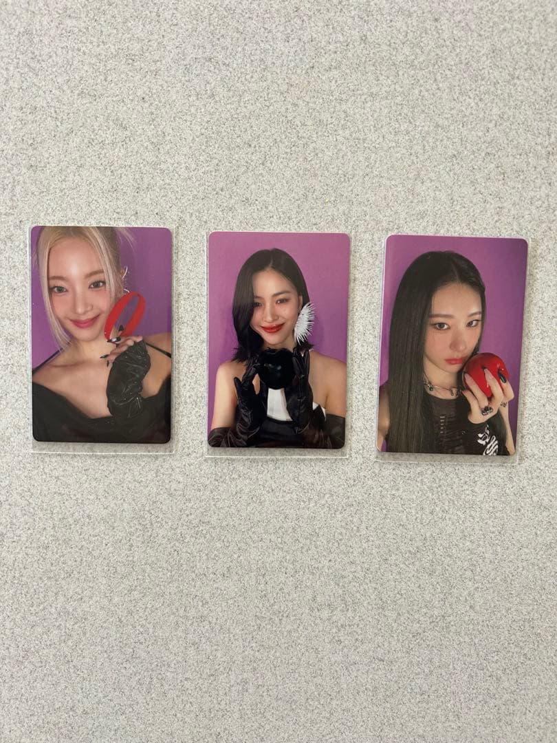 ITZY RINGO 1st Album サイン入り特典トレカ付き 美品 - メルカリ