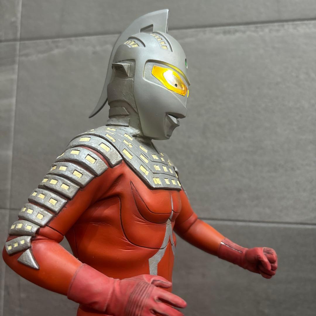 海洋堂 メガソフビ ウルトラセブン パラノイア工房 電飾究極完成品