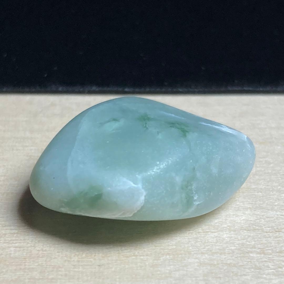 糸魚川翡翠 ロウカン質 翡翠 原石 9.4g - メルカリ