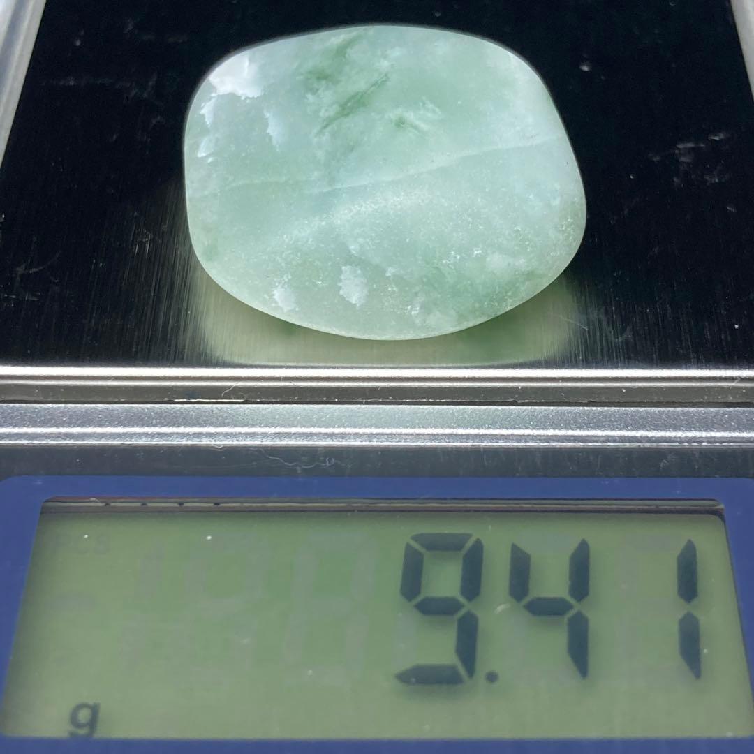 糸魚川翡翠 ロウカン質 翡翠 原石 9.4g - メルカリ