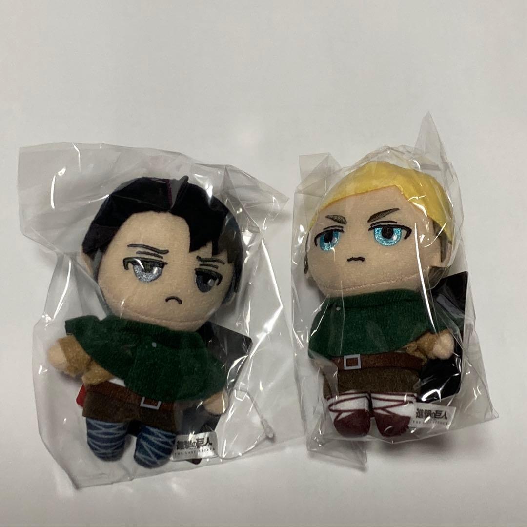 劇場版 進撃の巨人 ぬいぐるみキーホルダー エルヴィン リヴァイ