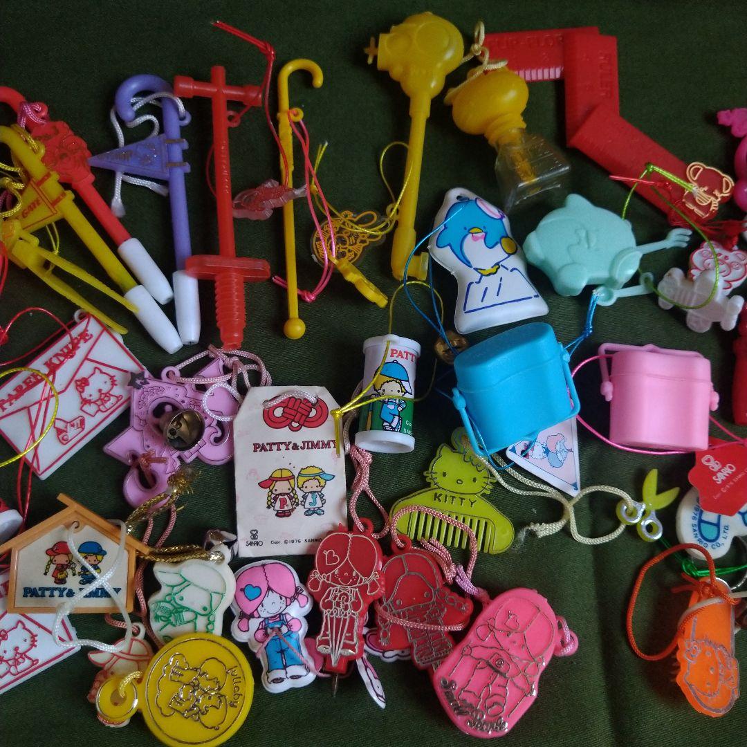 昭和レトロ サンリオ ノベルティ レア おまけ チャーム - メルカリ