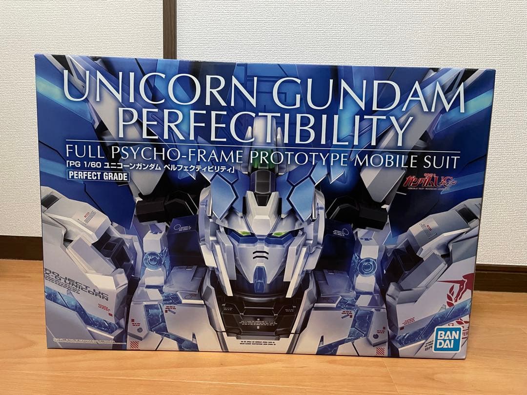新品　PG 1/60 UNICORN GUNDAM PERFECTIBILITY Amazon.com: Bandai spirits 1/60 PG RX-0 Unicorn Gundam