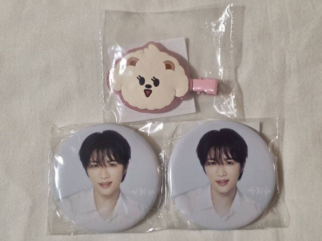 TXT カプセルトイ ボムギュ バムグッ ヘアクリップ 缶バッジ - メルカリ