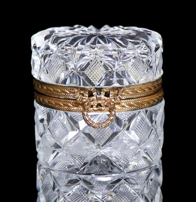 オールド・バカラ ブロンズ装飾 蓋物 ローリエ リボン 小物入れ ゴールド オールドバカラ「イエール HYERES 蓋物」《アンティックかとう》