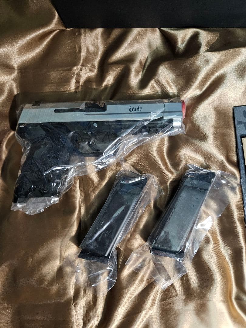 中古　東京マルイ SG-09R バイオハザードRE:4 コラボモデル バイオRE:4」コラボガスガン「SG-09 R」が3月下旬発売決定！ 価格は