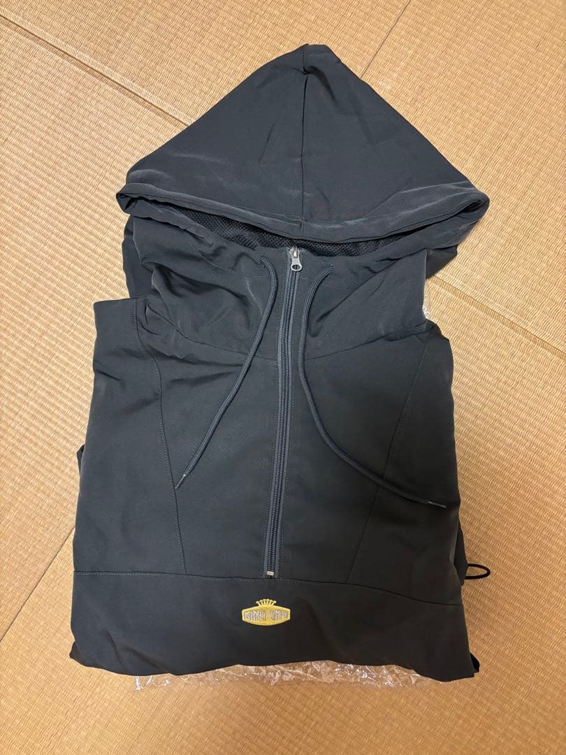 KING GNU ライブグッズアノラック スミクロ Sサイズ - メルカリ