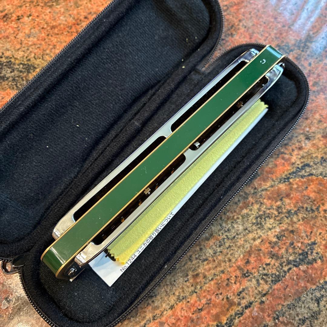 トンボユニカクロマテックハーモニカ 22穴・ケース付き C調