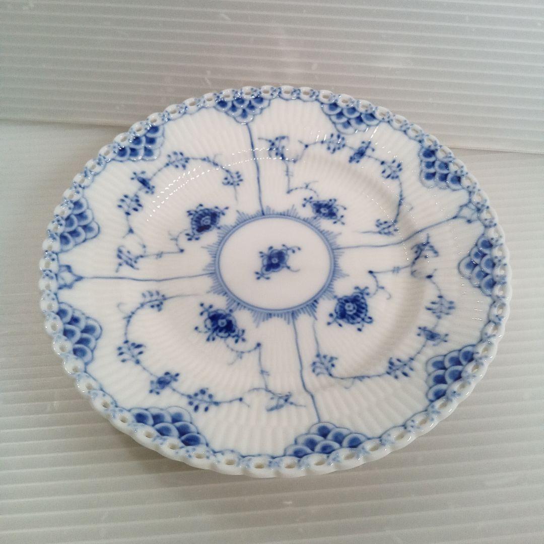 ロイヤルコペンハーゲン ブルーフルーテッド フルレース プレート 皿 17cm ブルーフルーテッド 並行輸入品 ロイヤルコペンハーゲン フルレース