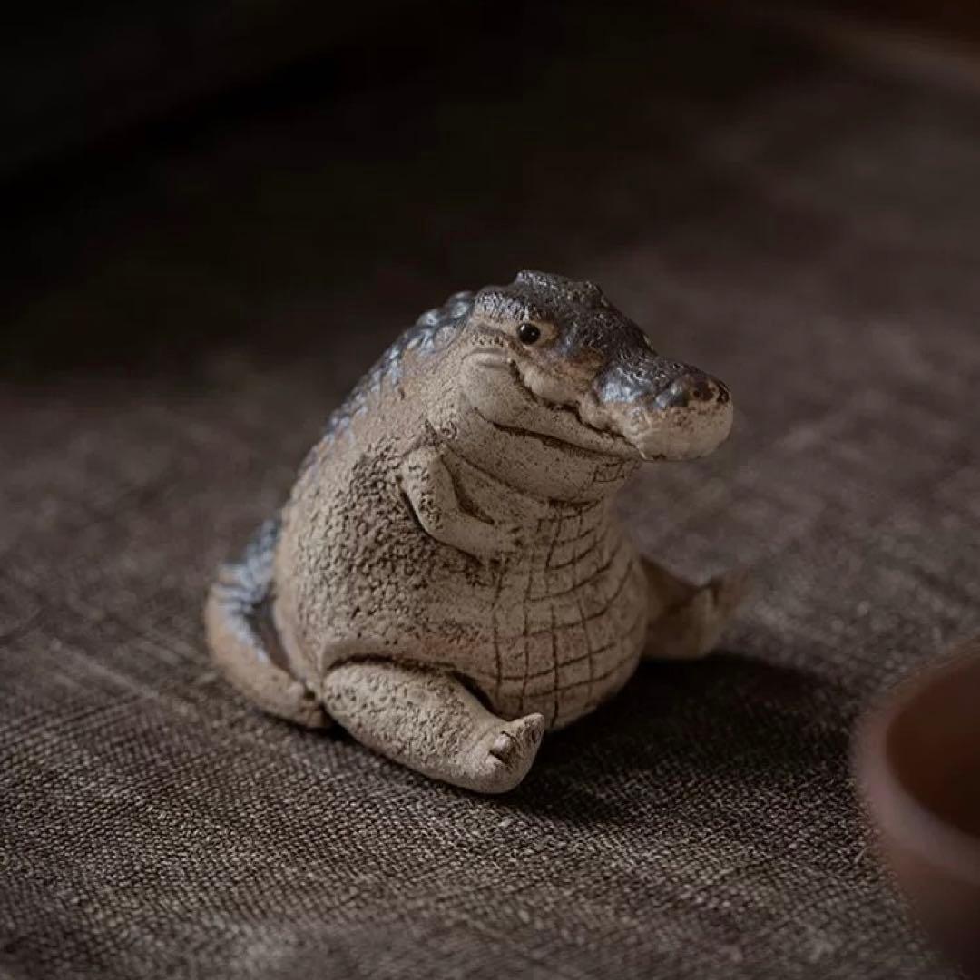 紫砂工艺（しさこうげい）ワニ置物 デスクトップ装飾 - メルカリ