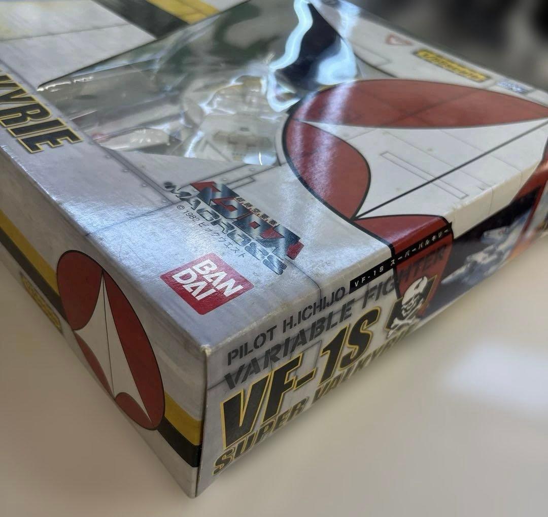 未使用】1/55VF-1S スーパーバルキリー ロイ•フォッカー機 可変戦闘機