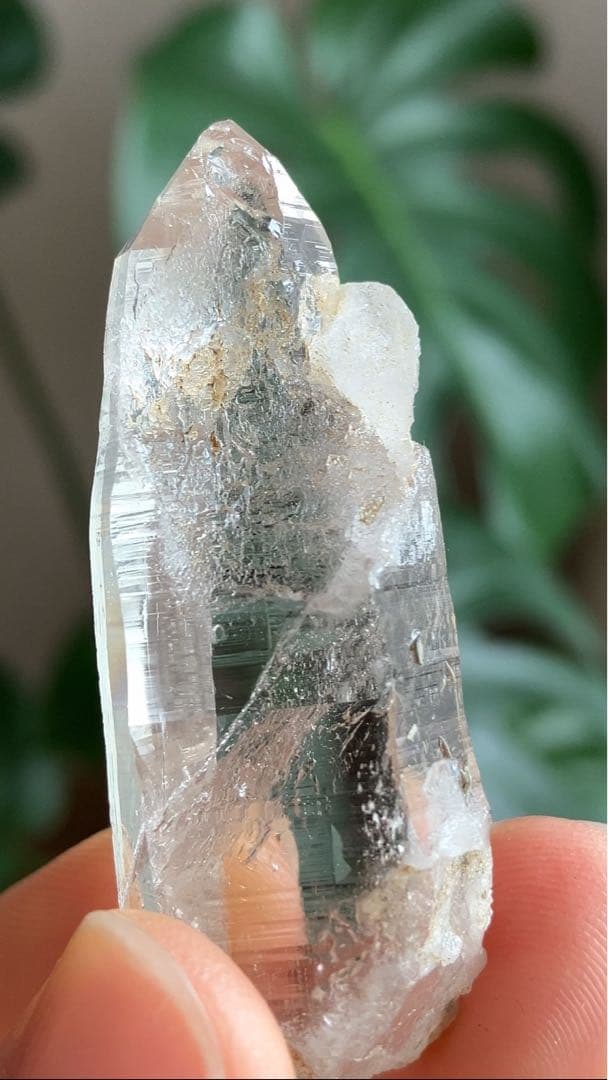 高波動】パキスタン産ハシュピクォーツ ヒマラヤ水晶 スカルドゥ 原石