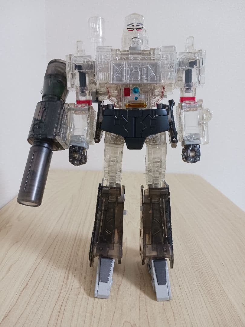 トランスフォーマー thf-03t mp-36 メガトロン似 クリア ver. トランスフォーマー thf-03t mp-36 メガトロン似 クリア ver. - メルカリ