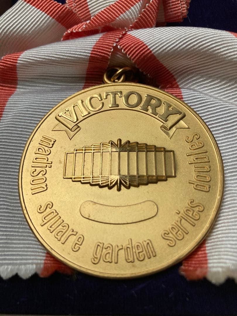 第1回MSGタッグリーグ戦優勝者メダル 2本セット - メルカリ