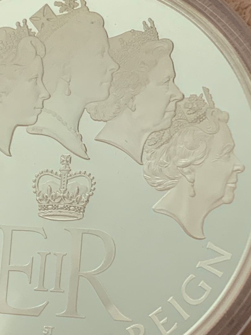 特大1Kg エリザベス2世最長在位記念銀貨 銀は高値更新は再開します