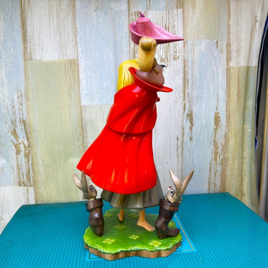 定価55000円☆WDCC 眠れる森の美女 オーロラ姫 フィギュア - メルカリ