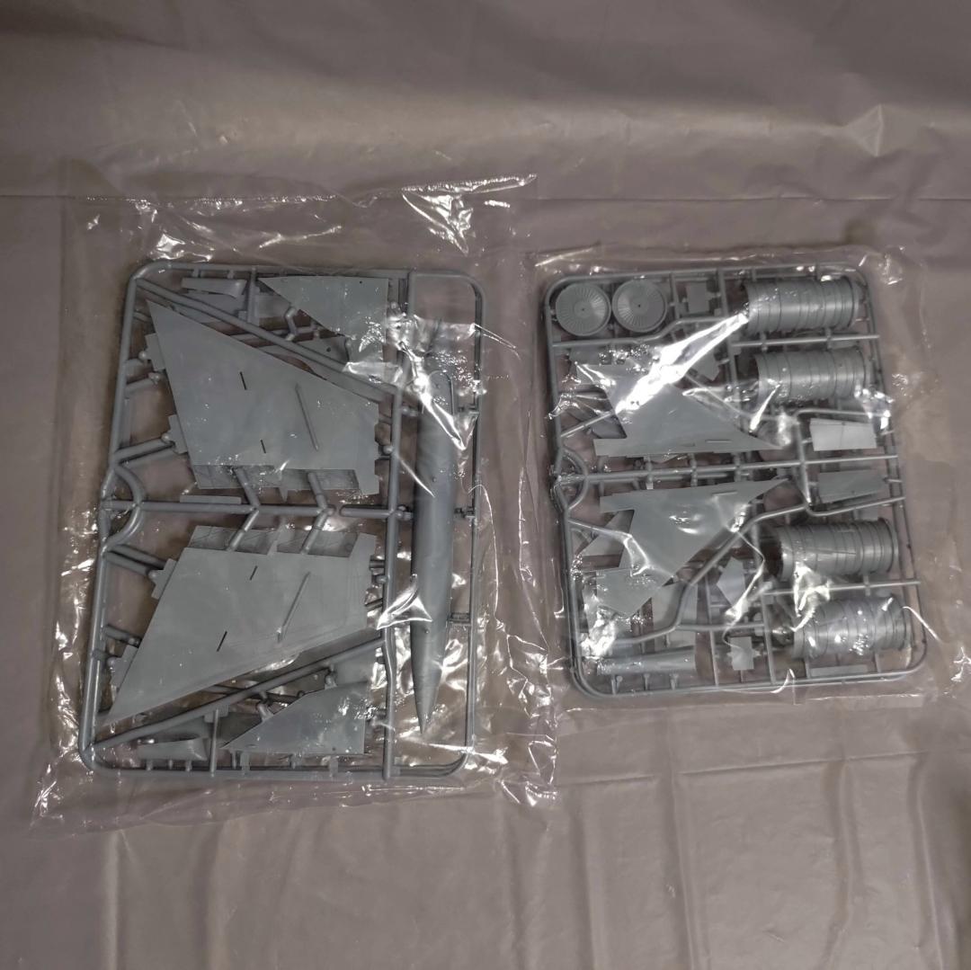 1/48 MiG-25 フォックスバット PD/PDS [KH80119] - メルカリ