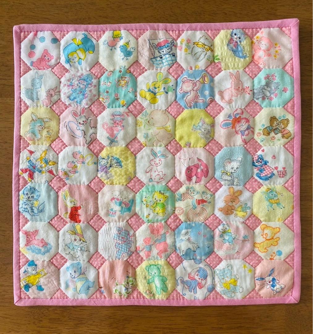 パッチワークキルト　オクタゴンのキルト パッチワークキルト生地 | オクタゴンサーティーズ柄 - パッチワーク