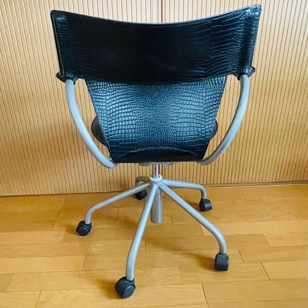 廃盤品・希少】カリモク 合成皮革張デスクチェアー ニュークロコ