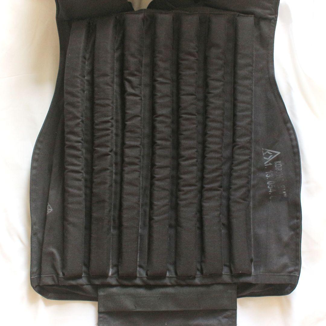 ロシア軍 実物 CLASS製 国内軍 Korund-VM ボディーアーマー 黒 - メルカリ