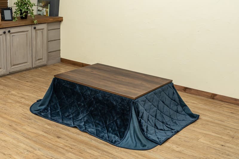 《新品・送料無料》ヴィンテージ柄コタツ　105×75　掛け布団セット