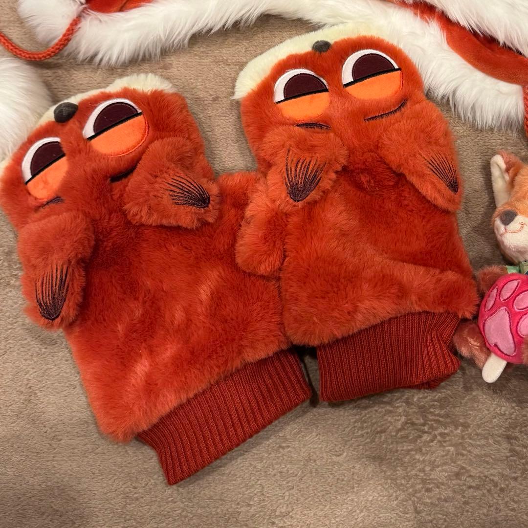 最終値下げ】上海ディズニー限定 ズートピア ニック 手袋 - メルカリ