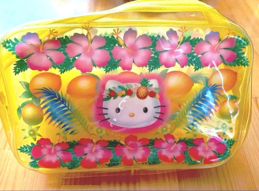 平成レトロ ハローキティ トロピカル ハイビスカス クリアポーチ 2001年レア 平成レトロ ハローキティ クリアポーチ ハイビスカス2001 - メルカリ
