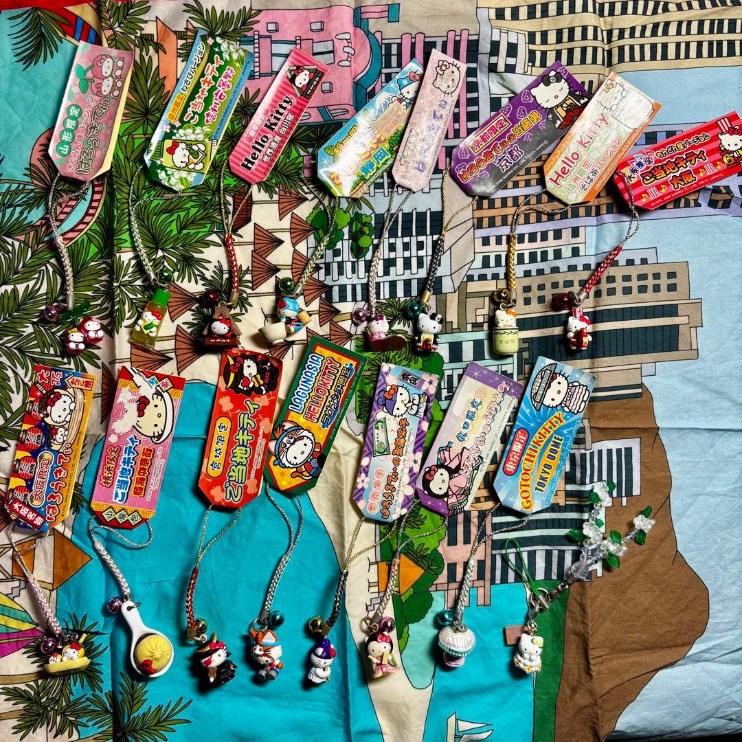 【希少】ご当地ハローキティ キティちゃん　ストラップまとめ売り16点 Yahoo!オークション -「ご当地キティ レア」(ハローキティ) (サンリオ