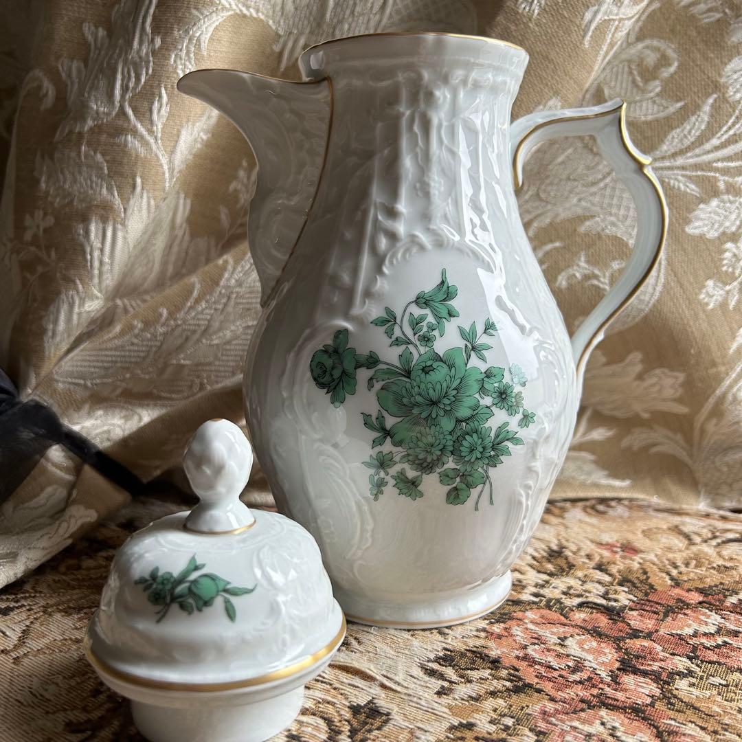 サンスーシ宮殿の庭園を映した器 ― Rosenthalマイセンフラワーグリーン